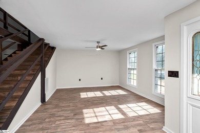 Welcome to 141 Agnes Dr in Duncan, SC -Back in the market at no - photo 6