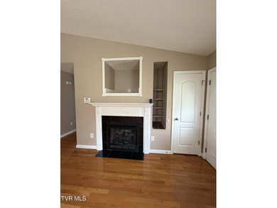 2BR/2 full bath one level home with all the amenities you are