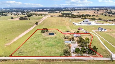 Lake Home For Sale in Paradise, Texas