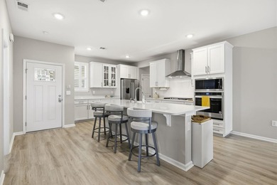 Turn-Key Coastal Home with Water Views - Just 2 Miles to the - photo 12