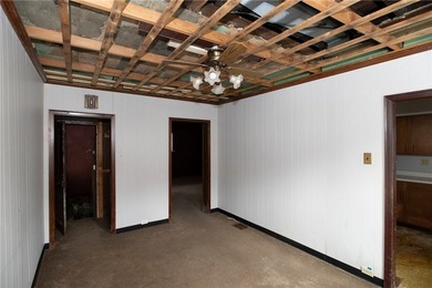AWESOME HOME FOR SALE! Handicap accessible home just waiting for - photo 18