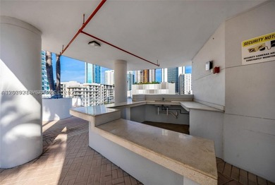 Modern and spacious 1-bedroom / 1-bath residence located in the - photo 19