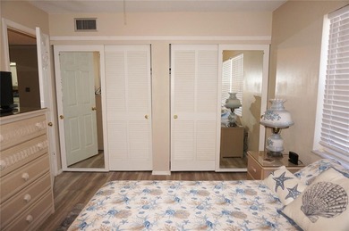 *FULLY FURNISHED* 2 Bedroom, 2 Bathroom FIRST FLOOR unit located - photo 19