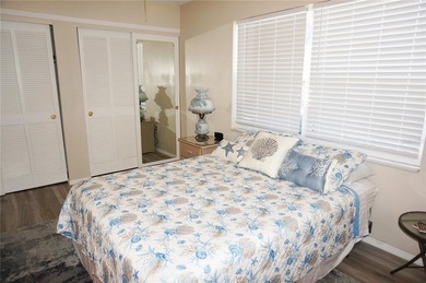 *FULLY FURNISHED* 2 Bedroom, 2 Bathroom FIRST FLOOR unit located - photo 20