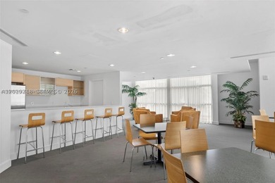 Modern and spacious 1-bedroom / 1-bath residence located in the - photo 21