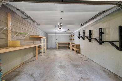 Move-in-ready Highlands lifestyle. Drive to Garibaldi - photo 23