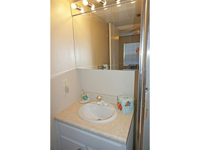 *FULLY FURNISHED* 2 Bedroom, 2 Bathroom FIRST FLOOR unit located - photo 23