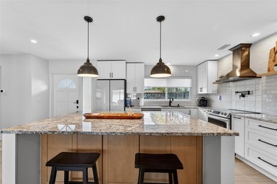 Live the ultimate coastal lifestyle in this beautifully - photo 4