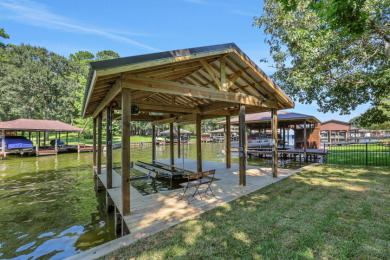 Fully Furnished Waterfront Home in Coldspring - photo 6
