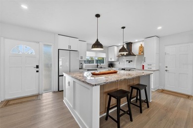 Live the ultimate coastal lifestyle in this beautifully - photo 6