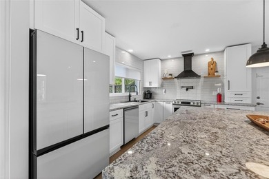Live the ultimate coastal lifestyle in this beautifully - photo 8