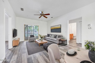 Lake Condo For Sale in Jacksonville, Florida