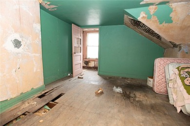 AWESOME HOME FOR SALE! Handicap accessible home just waiting for - photo 40