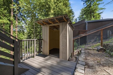 Nestled among the majestic redwoods of Boulder Creek, this - photo 47