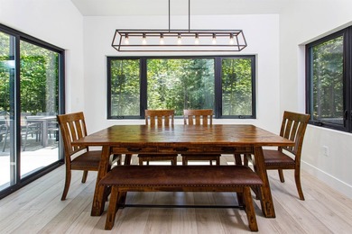 Welcome to your Door County retreat! This thoughtfully designed - photo 12