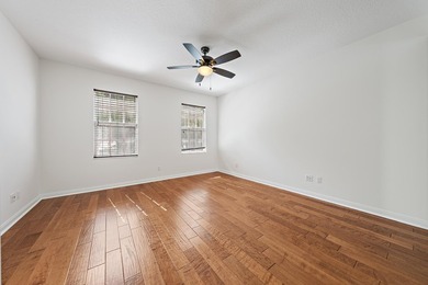 Beautifully maintained 3-bedroom, 2.5-bath townhome. This - photo 13