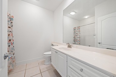 Beautifully maintained 3-bedroom, 2.5-bath townhome. This - photo 20