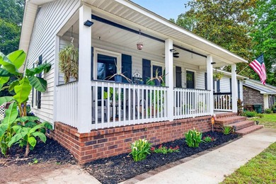 Welcome to 213 Elm Street in charming Mitten Park & Terrace! - photo 4