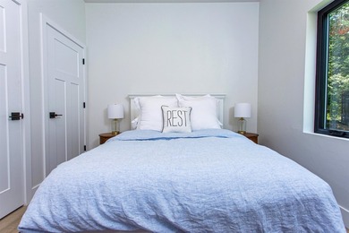 Welcome to your Door County retreat! This thoughtfully designed - photo 27