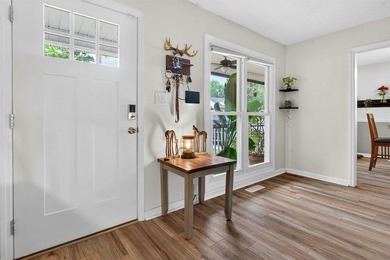Welcome to 213 Elm Street in charming Mitten Park & Terrace! - photo 9