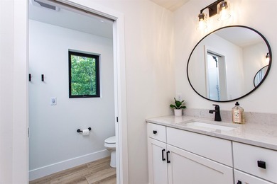 Welcome to your Door County retreat! This thoughtfully designed - photo 42