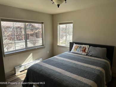The most extensively updated condo in River Park. This - photo 6