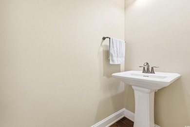Discover exceptional coastal living in this immaculate 4-bedroom - photo 11