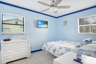 Welcome home to this spacious 4 bedroom 2 bathroom TURNKEY fully - photo 16