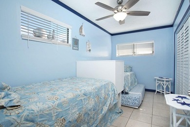 Welcome home to this spacious 4 bedroom 2 bathroom TURNKEY fully - photo 19