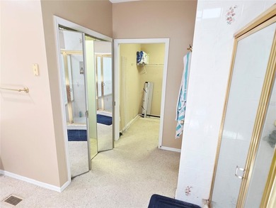Exceptional Riverfront Living - Unbeatable Value! Discover this - photo 33