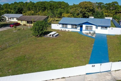 Welcome home to this spacious 4 bedroom 2 bathroom TURNKEY fully - photo 33