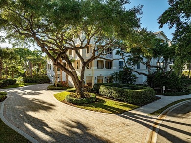 Lake Condo For Sale in Vero Beach, Florida