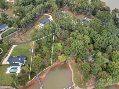 Lake Norman Lot Sale Pending in Mooresville North Carolina