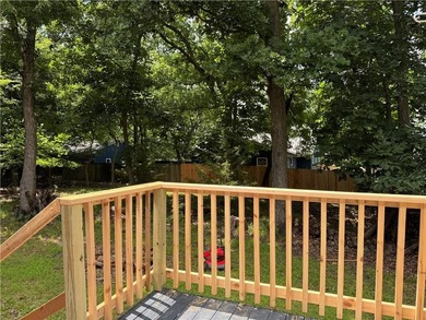 Great opportunity to buy a property near the main lake that is - photo 15