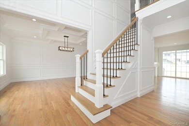 Welcome to this beautiful newly constructed center hall colonial - photo 19