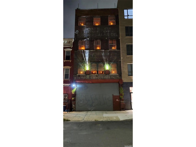 Historical industrial building that has favorable zoning to - photo 33