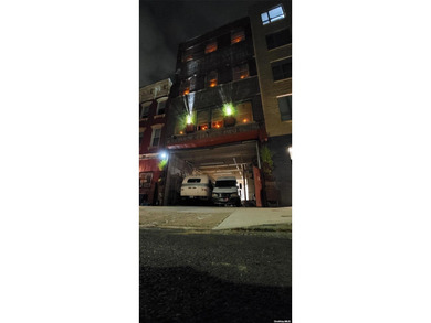 Historical industrial building that has favorable zoning to - photo 34