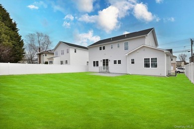 Welcome to this beautiful newly constructed center hall colonial - photo 39
