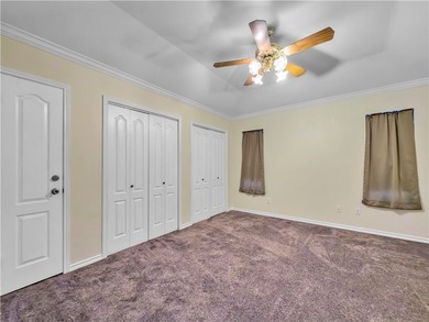 Experience the perfect harmony of comfort and convenience in - photo 12