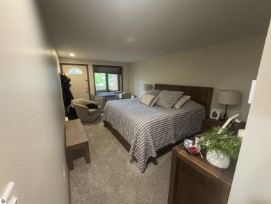 Beautiful 2-bedroom, 2-bath condo located just steps from the