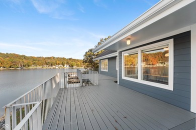Just 20 feet from the water with 178 feet of shoreline and - photo 25