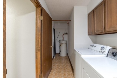 3 Bedroom WATERFRONT townhome on Lake DeSoto! Enjoy Sunsets from - photo 36