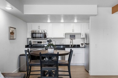 This 11-unit portfolio offers a turnkey, income-producing - photo 49
