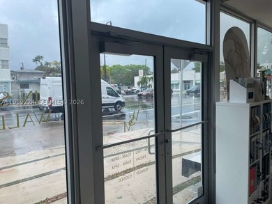 Prime opportunity in the heart of the Biscayne Boulevard - photo 14