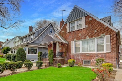 Welcome to this beautifully maintained 4-bedroom, 3-bathroom - photo 3