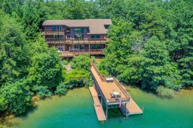 Smith Mountain Lake Home For Sale in Huddleston Virginia