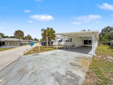 Enjoy the best of Florida living in this spacious and - photo 5