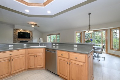 EXCEPTIONAL!!! 4 BR, 3 BA ranch offers nearly 4,000 sq. ft. of - photo 14