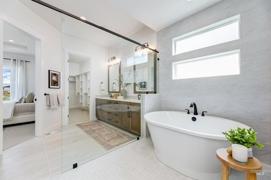 This former Tresidio model home in Valor is now available - photo 22