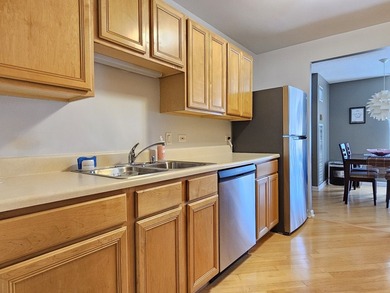 Great opportunity to buy a corner unit that is bright & spacious - photo 22